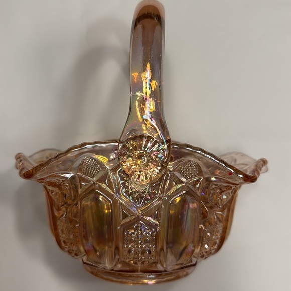 Vtg LE Smith Iridescent pink lustre Quintec pattern carnival glass Basket. - Picture 3 of 5